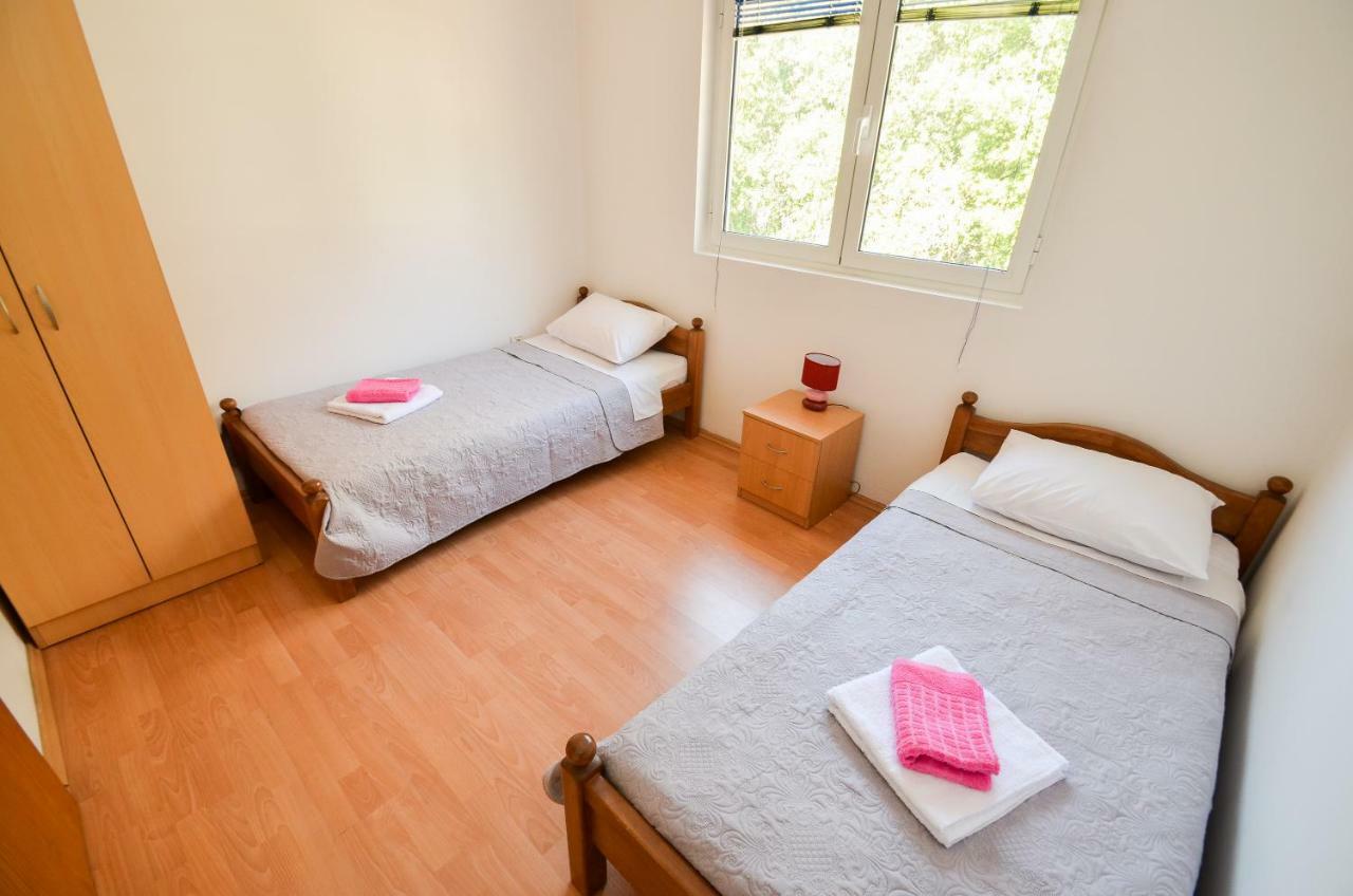 Apartment Barona Котор Екстер'єр фото